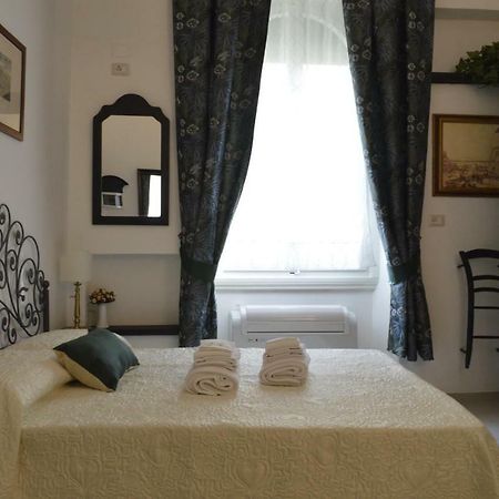 Relais Le Cento Botteghe Apartamento Florencia Exterior foto